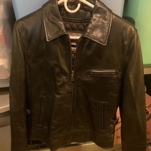 Wilson’s medium black leather jacket